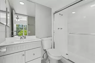 3250 N Palm Aire Dr, Pompano Beach, FL 33069 - Photo 20