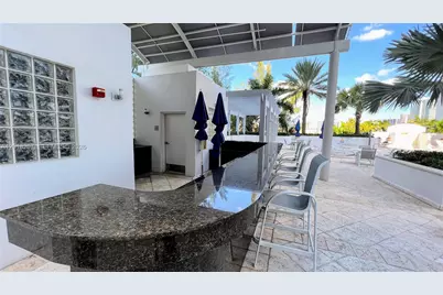 19400 Turnberry Way #1132, Aventura, FL 33180 - Photo 34