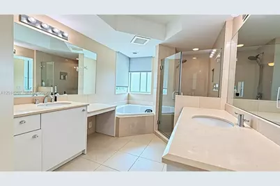 19400 Turnberry Way #1132, Aventura, FL 33180 - Photo 22