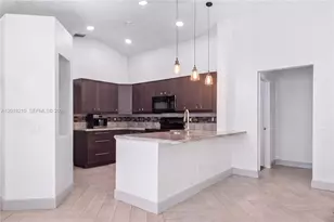 4334 Mahogany Ridge Dr, Weston, FL 33331 - Photo 6