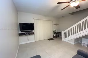 2042 Madeira Dr, Weston, FL 33327 - Photo 8