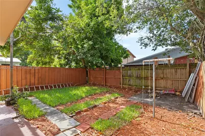 7958 SW 6th St, North Lauderdale, FL 33068 - Photo 44