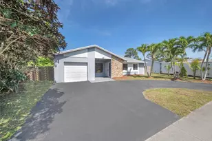 1027 SW 49th Terrace, Margate, FL 33068 - Photo 2