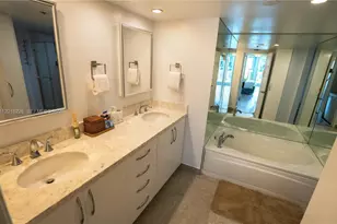 1717 N Bayshore Dr, Miami, FL 33132 - Photo 20