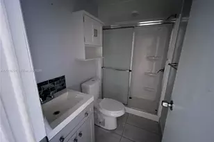 19800 SW 180th Ave, Miami, FL 33187 - Photo 14