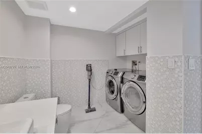16425 Collins Ave #1612, Sunny Isles Beach, FL 33160 - Photo 34