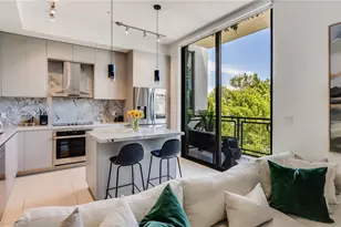 1030 15th St, Miami Beach, FL 33139 - Photo 2
