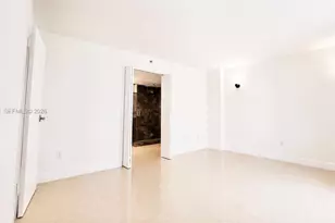 1621 Collins Ave, Miami Beach, FL 33139 - Photo 18