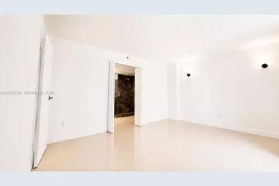1621 Collins Ave #310, Miami Beach, FL 33139 - Photo 20