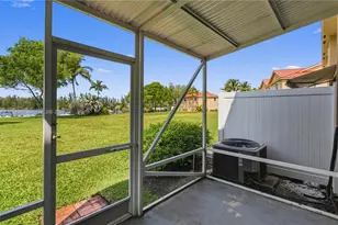 4065 Crystal Lake Dr, Deerfield Beach, FL 33064 - Photo 20