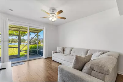 4065 Crystal Lake Dr, Deerfield Beach, FL 33064 - Photo 16