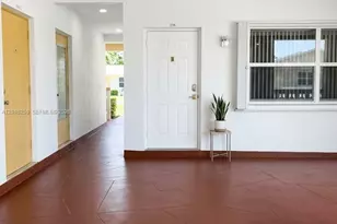 1958 Monroe St, Hollywood, FL 33020 - Photo 14