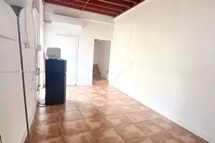 1875 NE 177th St, North Miami Beach, FL 33162 - Photo 2