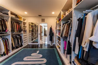 9715 SW 89th Ct, Miami, FL 33176 - Photo 20