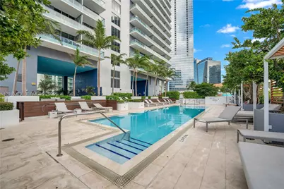 1300 Brickell Bay Dr #2000, Miami, FL 33131 - Photo 10