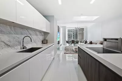 851 NE 1st Ave #3111, Miami, FL 33132 - Photo 16