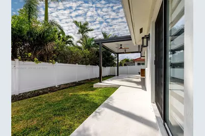 16894 Crestview Ln #0, Weston, FL 33326 - Photo 64