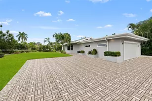 2711 Mayan Dr, Fort Lauderdale, FL 33316 - Photo 22