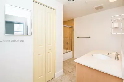 511 SE 5th Ave #704, Fort Lauderdale, FL 33301 - Photo 8
