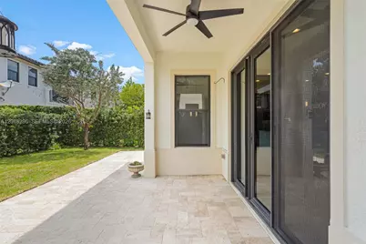 3323 W 96th Pl, Hialeah, FL 33018 - Photo 44