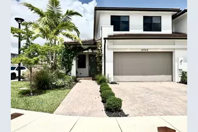 12025 SW 83rd Pl, Miami, FL 33156 - Photo 2