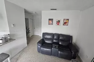 1241 NW 6th St, Miami, FL 33125 - Photo 2