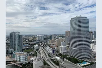 200 Biscayne Boulevard Way #4212, Miami, FL 33131 - Photo 12