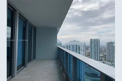200 Biscayne Boulevard Way #4212, Miami, FL 33131 - Photo 8
