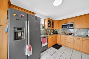 4801 NW 7th St, Miami, FL 33126 - Photo 24