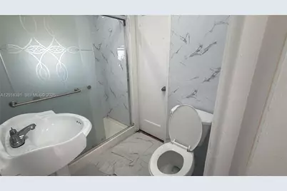 133 NW 43rd Pl #B, Miami, FL 33126 - Photo 8