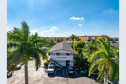 1310 W 29th St #41, Hialeah, FL 33012 - Photo 2