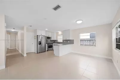 429 Avenida Hermosa, West Palm Beach, FL 33405 - Photo 4