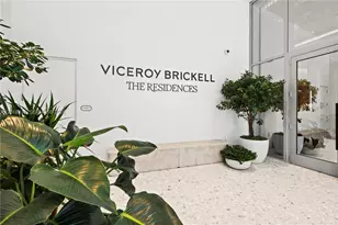 77 SE 5th, Miami, FL 33131 - Photo 2