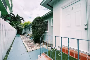 7630 Byron Ave, Miami Beach, FL 33141 - Photo 4