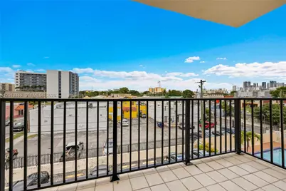 1051 SW 1st St #401, Miami, FL 33130 - Photo 10