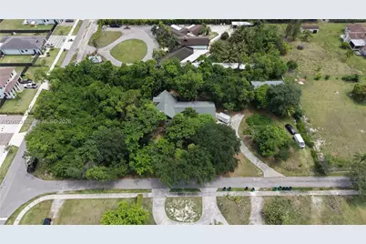 31020 SW 193rd Ave, Homestead, FL 33030 - Photo 2