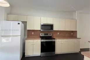 10777 NW 84th Ln, Doral, FL 33178 - Photo 8