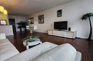 1500 Bay Rd, Miami Beach, FL 33139 - Photo 2
