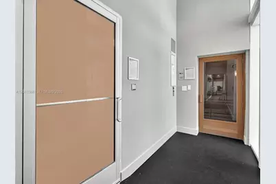 665 NE 25th St #1404, Miami, FL 33137 - Photo 8