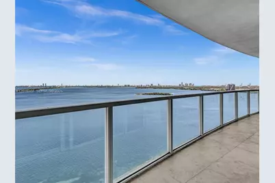 665 NE 25th St #1404, Miami, FL 33137 - Photo 2