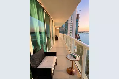 665 NE 25th St #1404, Miami, FL 33137 - Photo 4