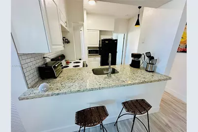 1200 Euclid Ave #308, Miami Beach, FL 33139 - Photo 10