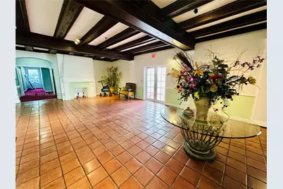 1200 Euclid Ave #308, Miami Beach, FL 33139 - Photo 4