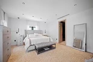 16431 NE 34th Ave, North Miami Beach, FL 33160 - Photo 24