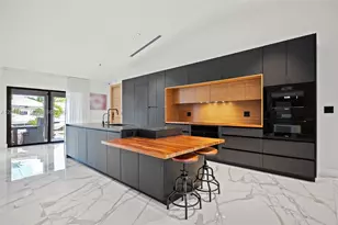 16431 NE 34th Ave, North Miami Beach, FL 33160 - Photo 12