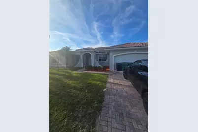 15523 SW 171st St, Miami, FL 33187 - Photo 2