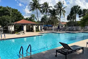 982 Sevilla Cir, Weston, FL 33326 - Photo 18