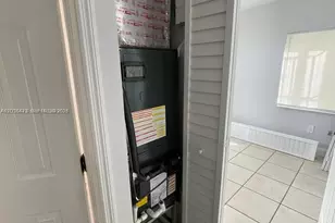 2171 Burlington, Opa-Locka, FL 33054 - Photo 14
