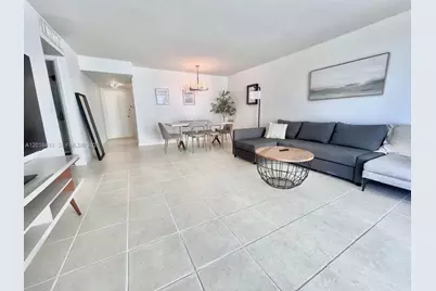 5838 Collins Ave #2D, Miami Beach, FL 33140 - Photo 2