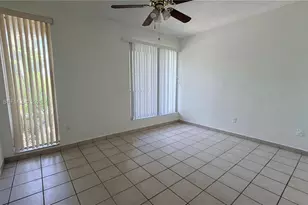 9155 Fontainebleau Blvd, Miami, FL 33172 - Photo 8